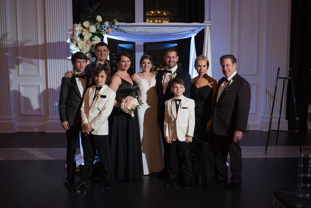 Alan Rhode with his full family at his wedding